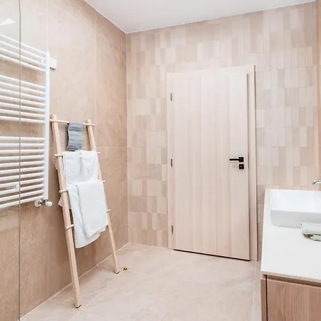 Amaris Aparthotel 公寓 艾福雷诺德