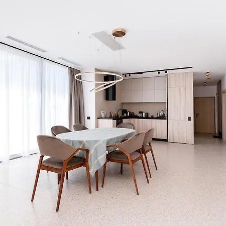 Amaris Aparthotel 公寓 *